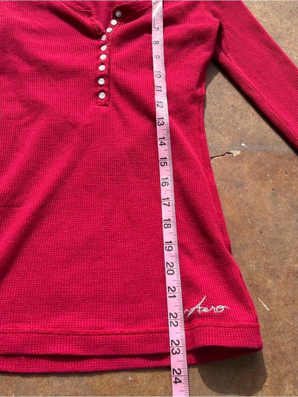 2000s Aeropostale Red long sleeve henley top W small embroidered logo Size Small - Picture 6 of 6